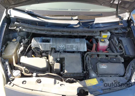 2014 Toyota Prius Three z USA, uszkodzony, nr VIN JTDKN3DU7E1760923